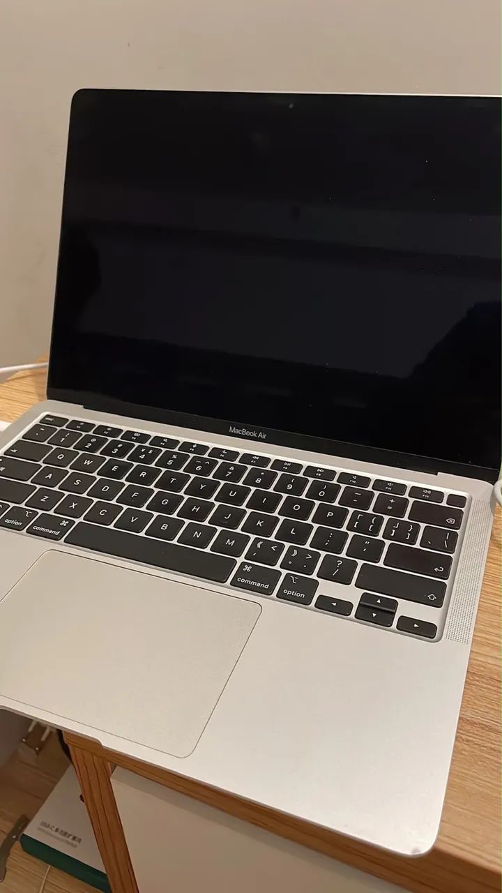 MacBook Air M1 - 8 GB RAM | 256 GB SSD - Foto 2