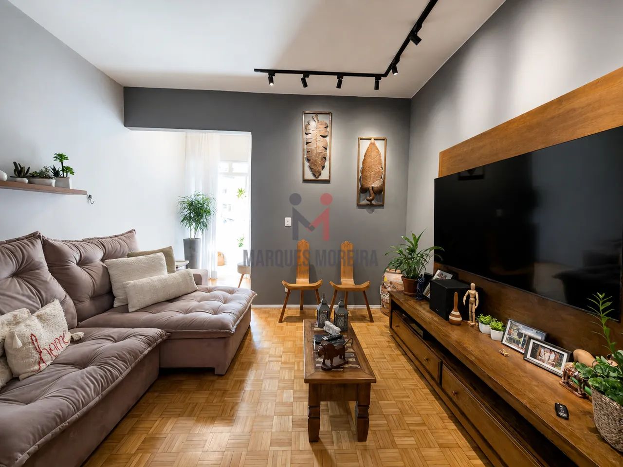 Apartamento Mobiliado, Reformado e Pronto para Morar | 3 Quartos com Suíte !! - Foto 2