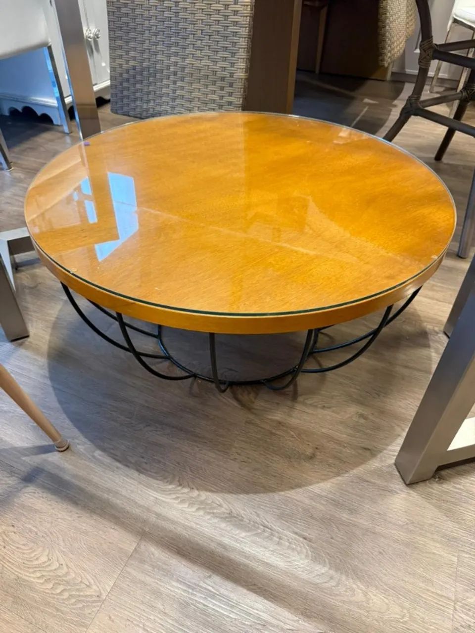 Mesa de Centro Moderna Vidro + Madeira + Metal - Foto 2