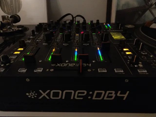 Mixer Allen & Heath Xone DB4 - Foto 3