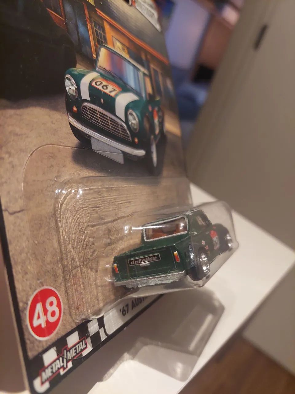 Hot Wheels Boulevard 67 Austin MINI Pickup - Lacrado - Foto 4