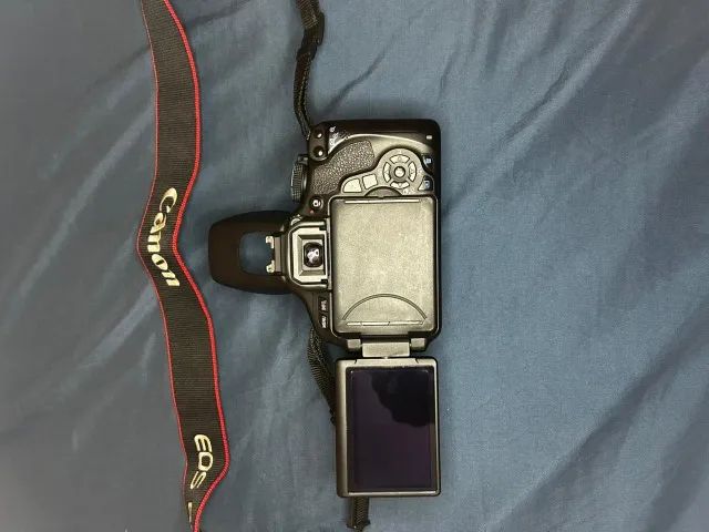 Canon EOS Rebel T3i (EOS 600D) + Kit Completo + Bolsa | Poucos Cliques | Necessita Revisão - Foto 3