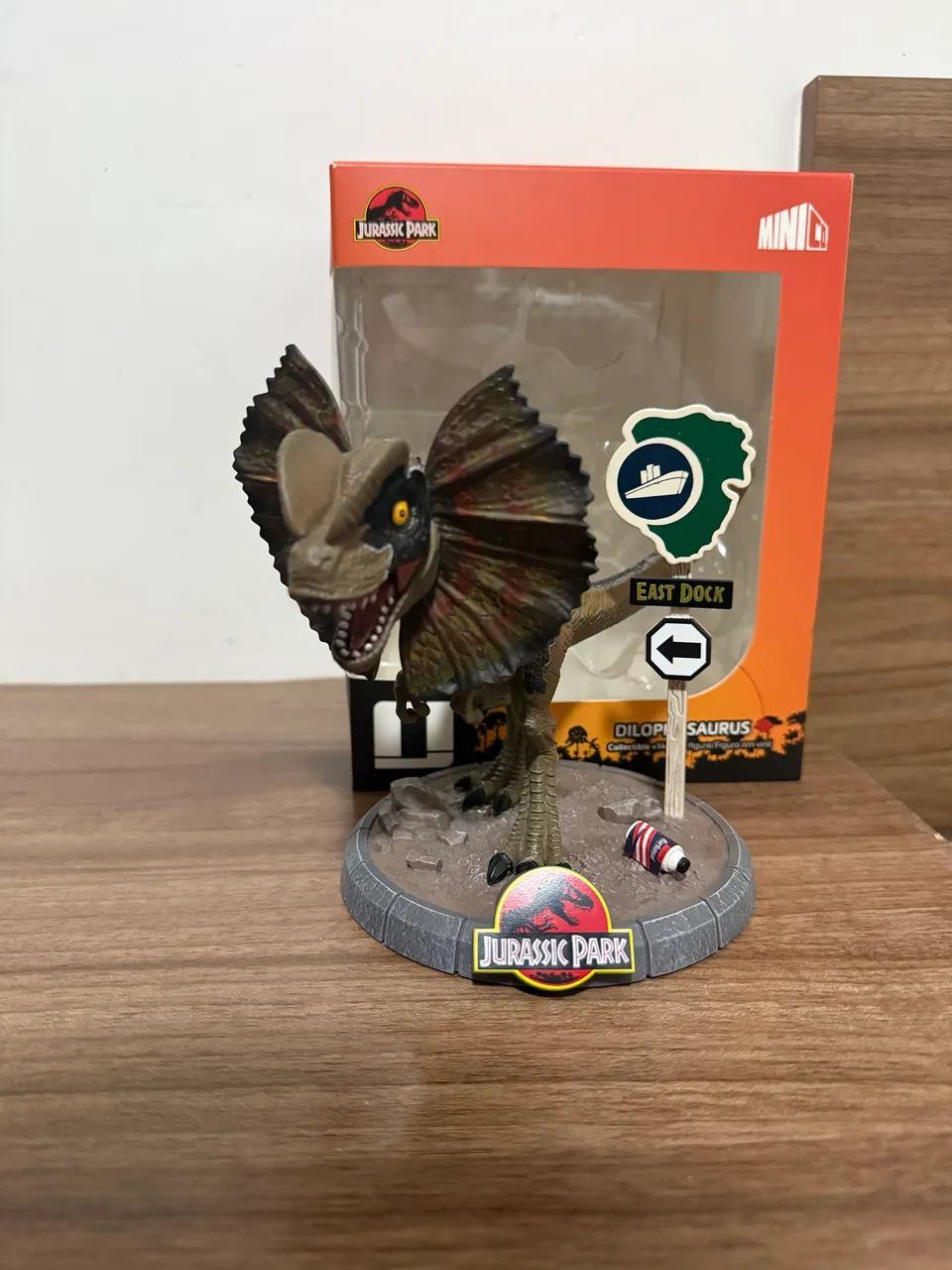 Jurassic park dilophosaurus iron studios minico  - Foto 2