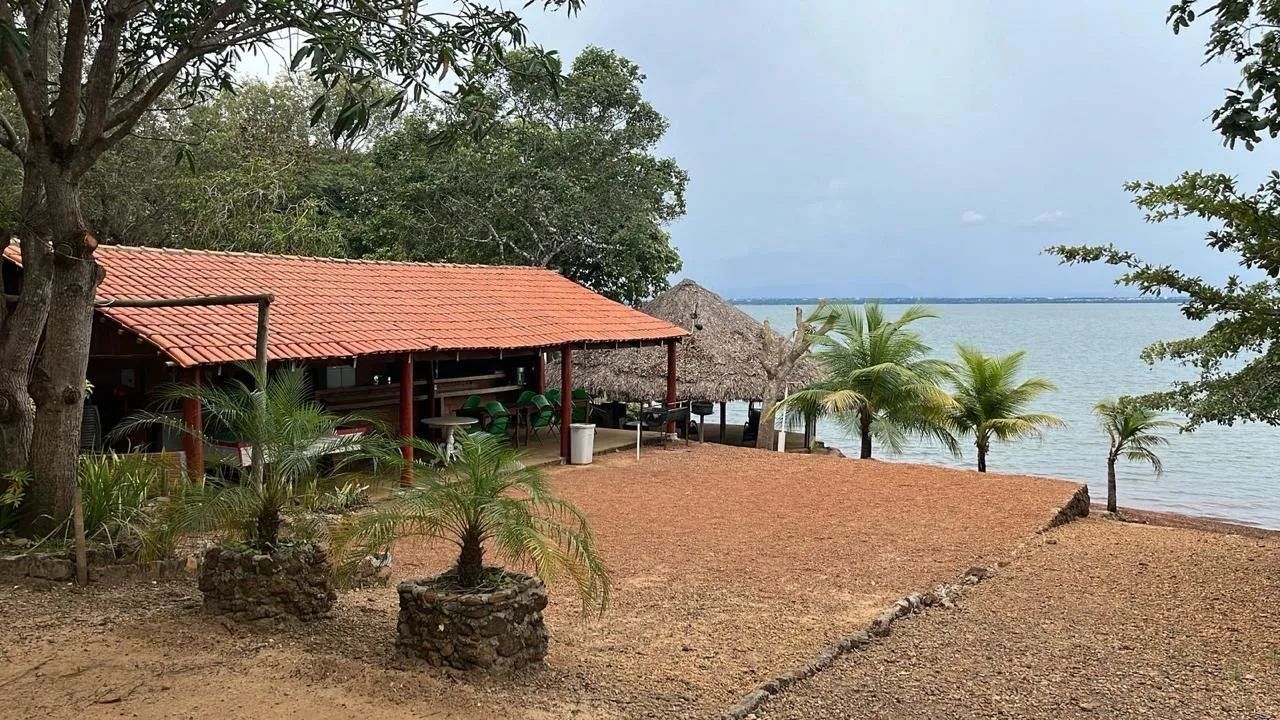 Alugo - chácara beira lago - Foto 2