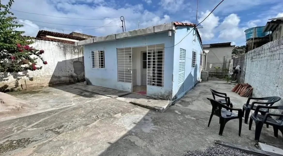 Casinha simples a venda em Lagoa do Meio