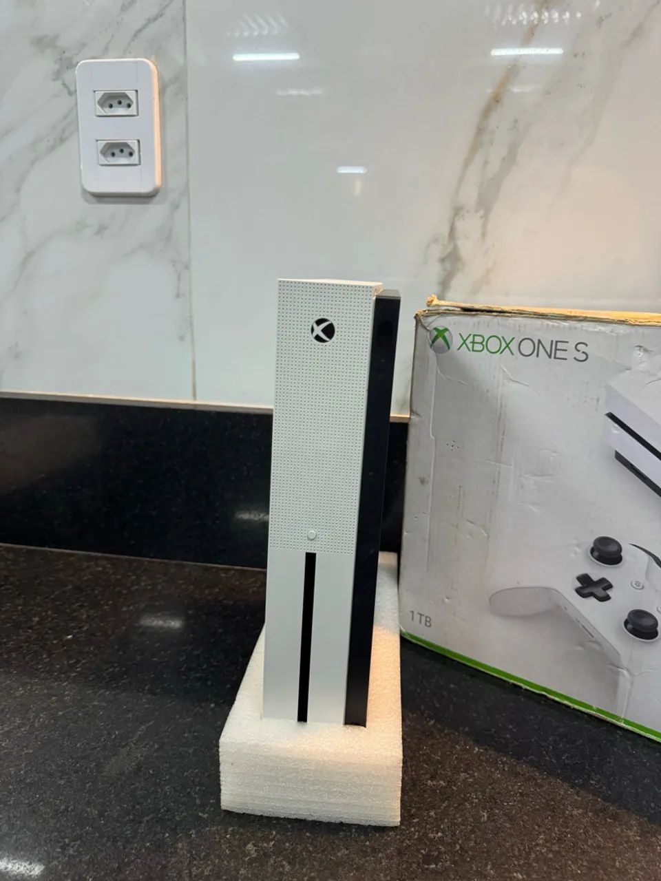 Xbox one s 1 tb (Com caixa) ! Negociável! - Foto 4