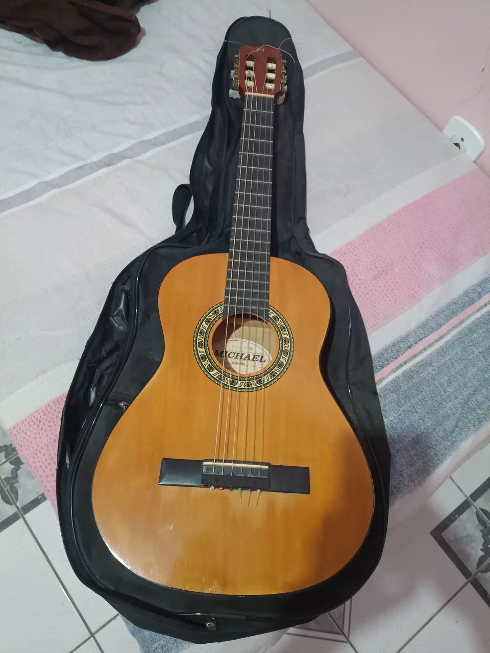 Vendo violão 