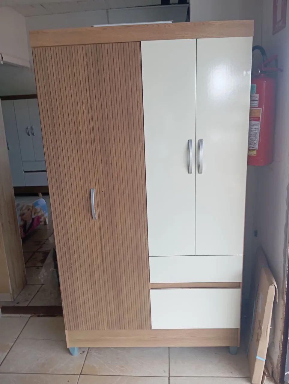 Guarda roupa novo em oferta essa semana 