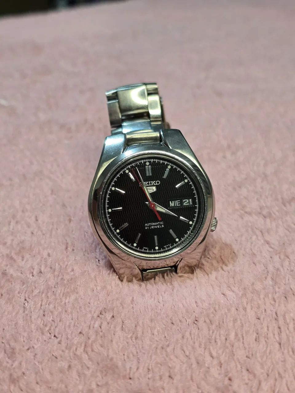 Seiko 5 Automático Waffle Dial - Preto - Foto 2