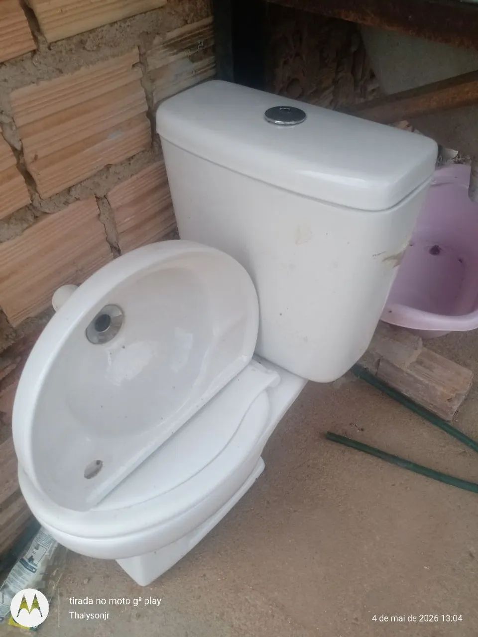 Caixa, vaso e pia