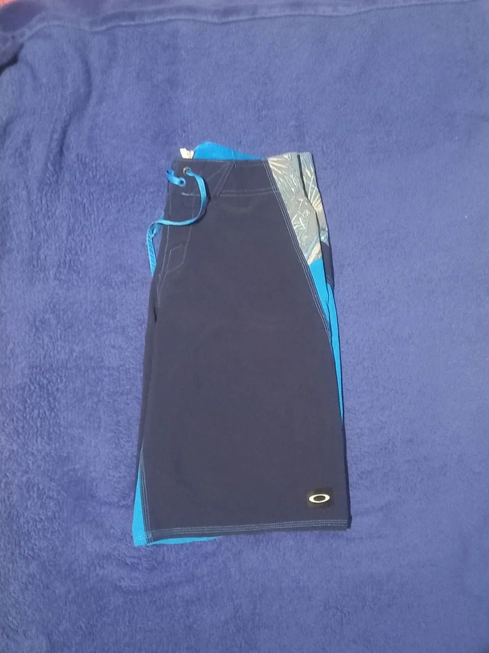 VENDO BERMUDA DA OAKLEY