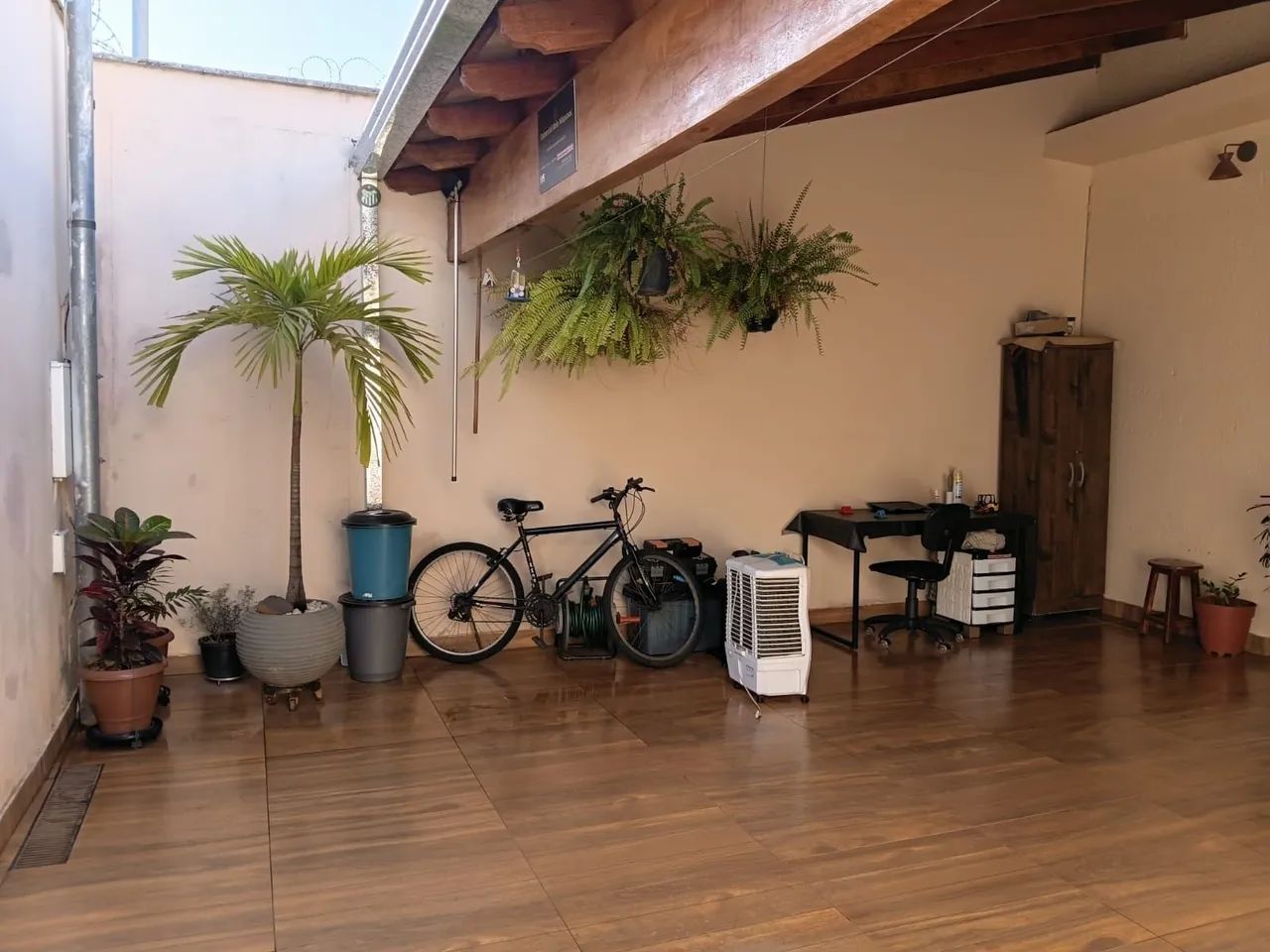 Vendo ou troco por outro imóvel menor valor. - Foto 2