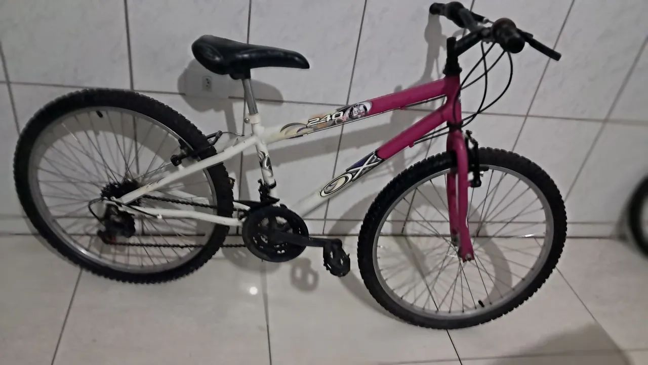 Bicicleta Aro 24 só pegar e andar 15 996  90 5887 - Foto 5