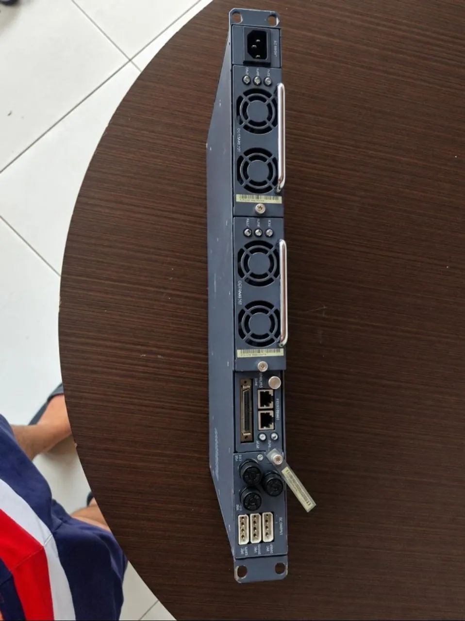Retificadora Emerson EP830-4815AF -48V 30A Telecom OLT ISP Funcionando - Foto 2