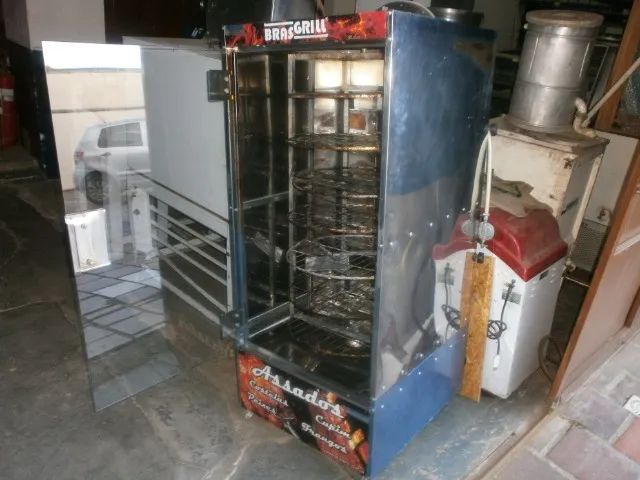 assador de carne / frango - prateleiras giratório -  pouco uso - Foto 6