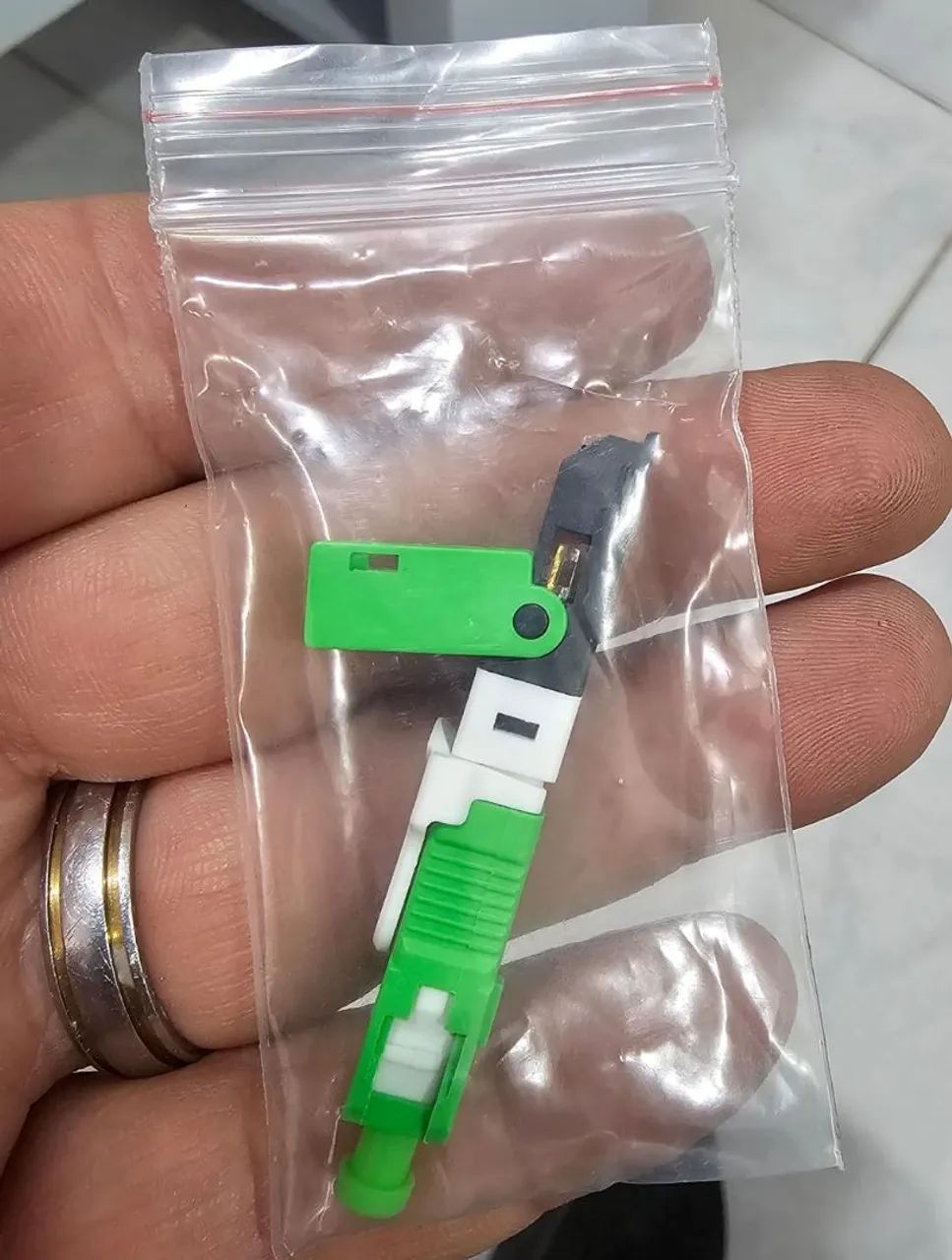 Conector de campo Clik provedor Internet 