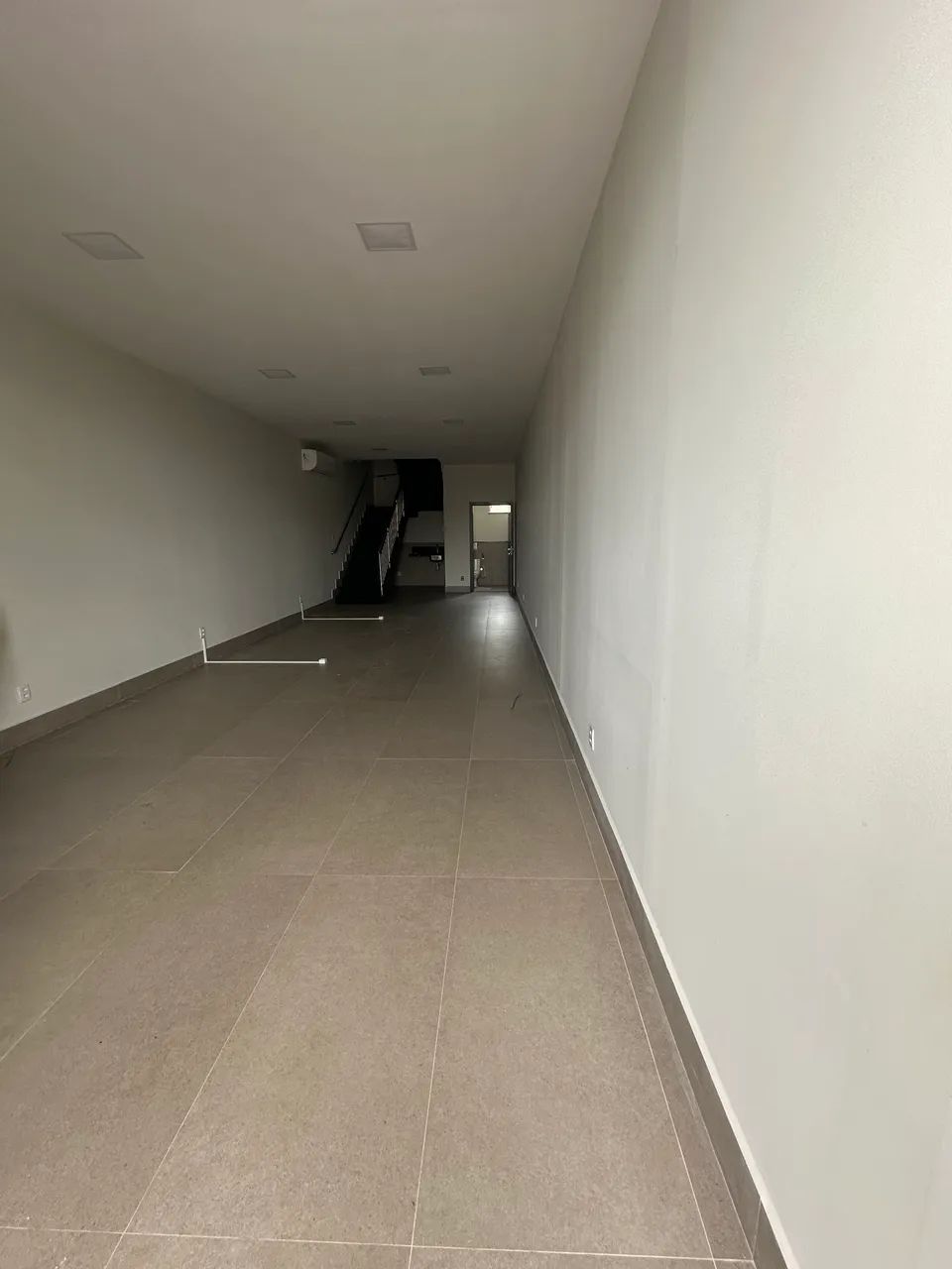 Aluguel. Sala comercial. 120 m2. Av Antonino Menezes 385.  - Foto 5