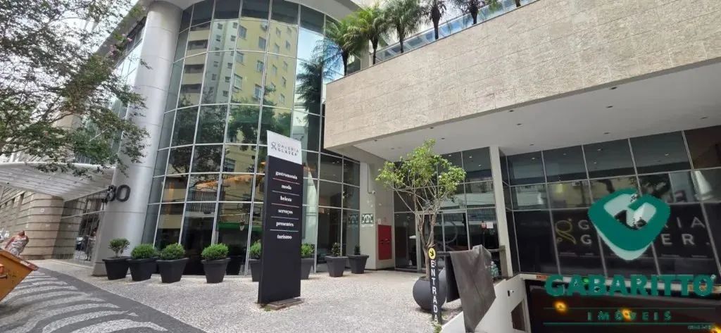 Excelente Sala Comercial- Edificio Graser