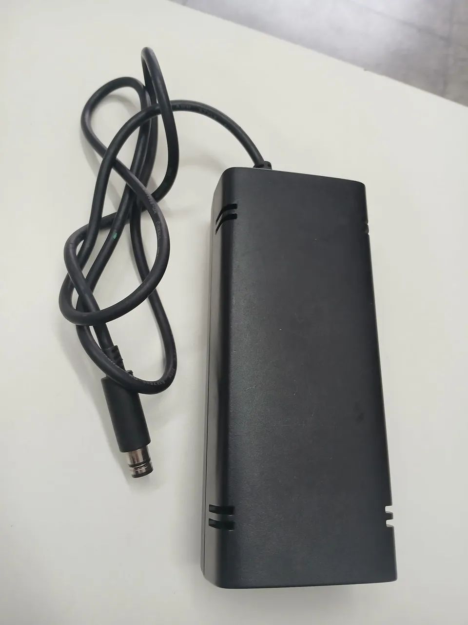 Fonte original  do Xbox super slim
