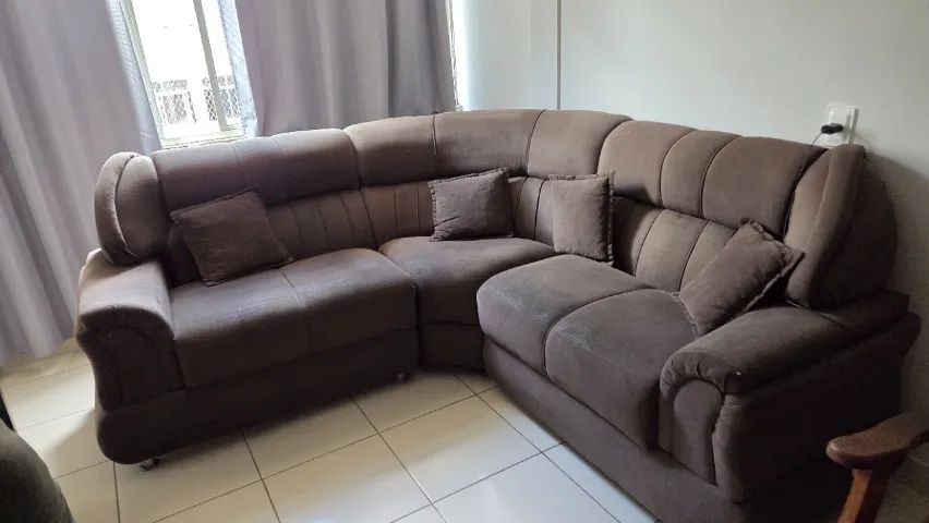 Sofá de Canto em L Marrom Suede - Grande e Confortável - Foto 2