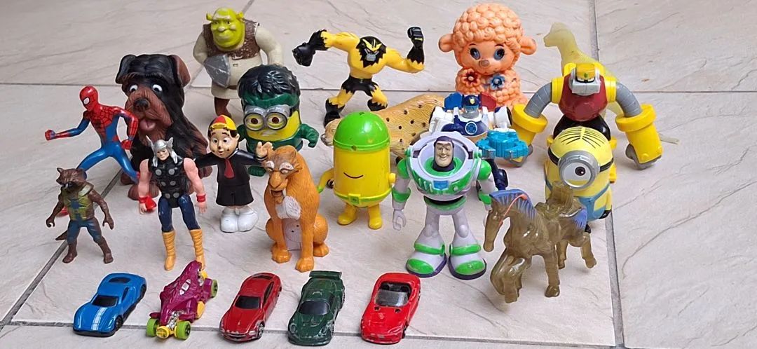 Lote de brinquedos ótimos. - Foto 2