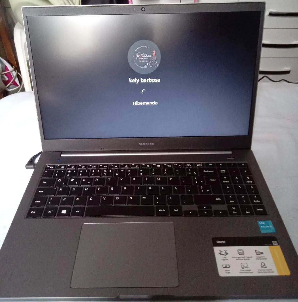 VENDE-SE NOTEBOOK SAMSUNG INTEL. 