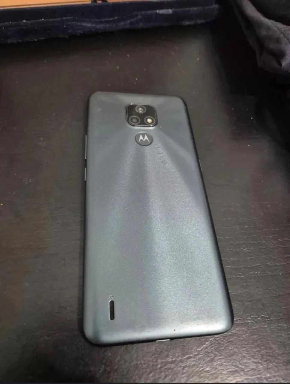 Celular Moto E em excelente estado - apenas R$280 - Foto 3