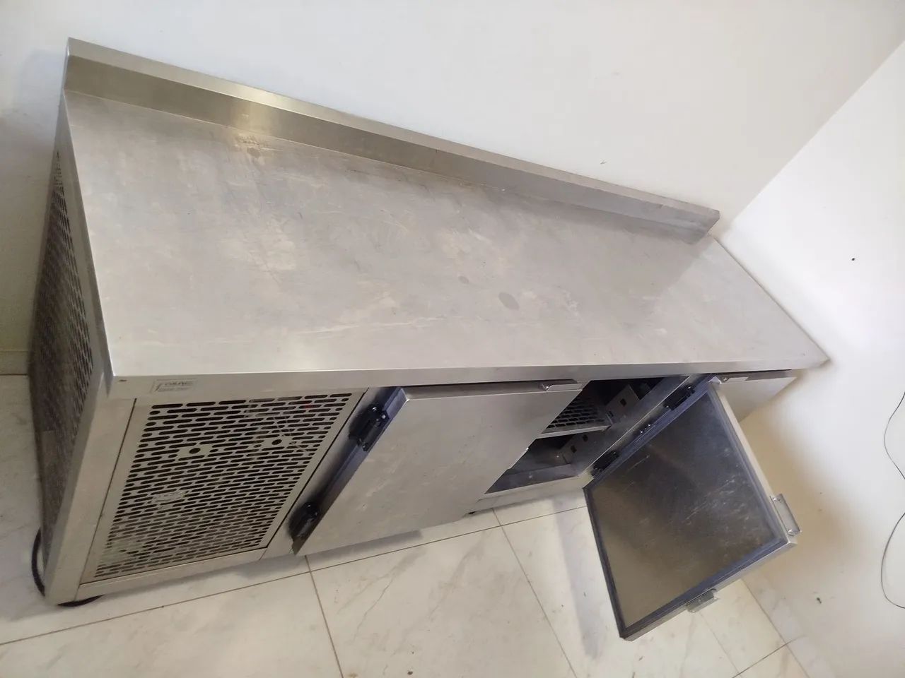 BALCÃO REFRIGERADO INOX 220V - Foto 2