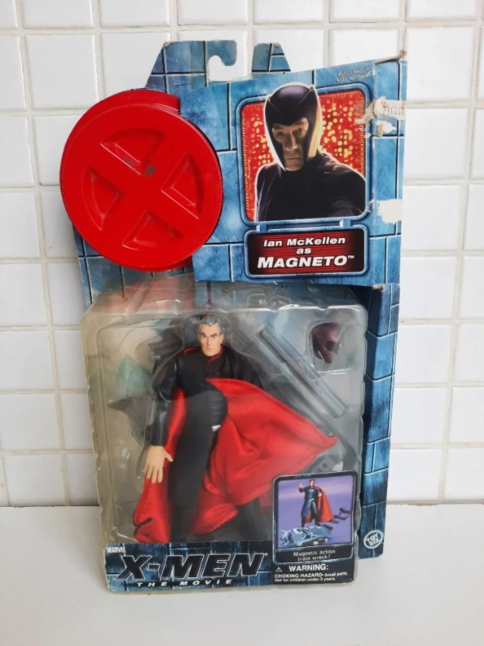 Boneco do Magneto do filme X-men de 2000