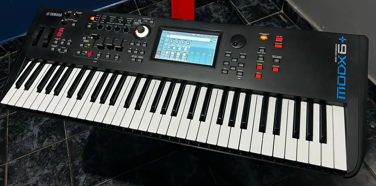 Teclado Yamaha MODX6+