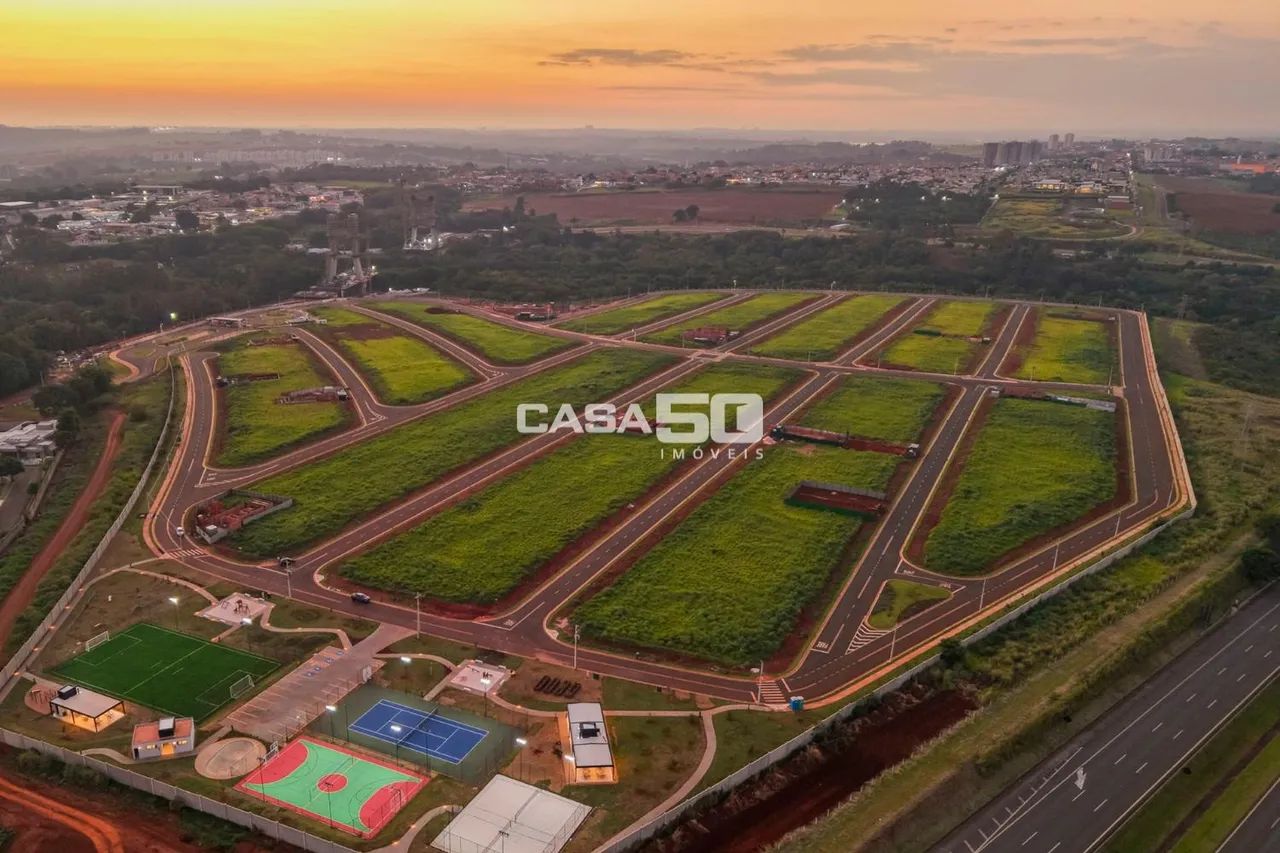 Terreno à Venda Condomínio Paulínia