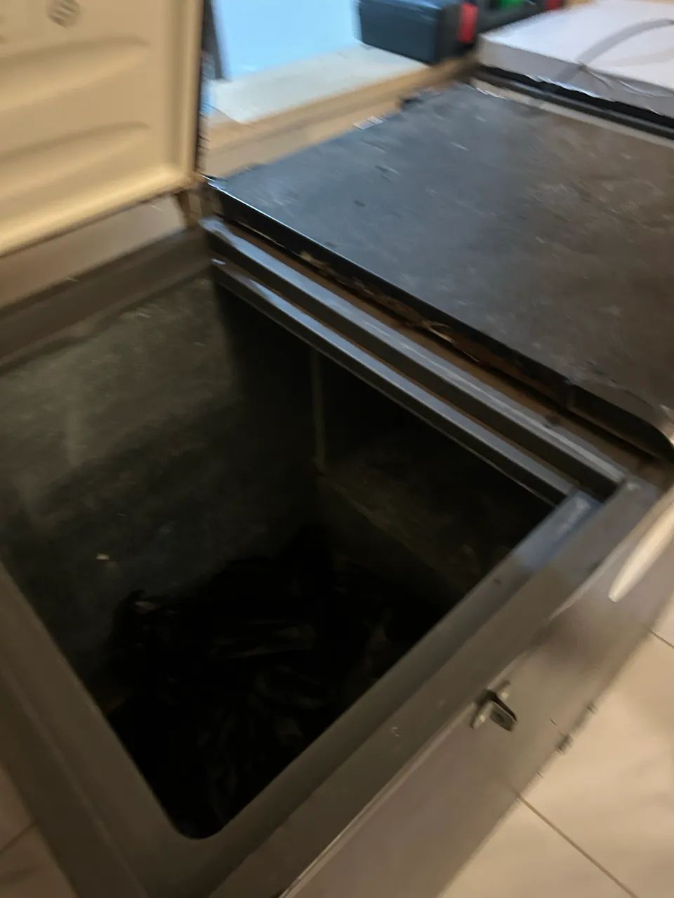 Freezer duas tampas  - Foto 4