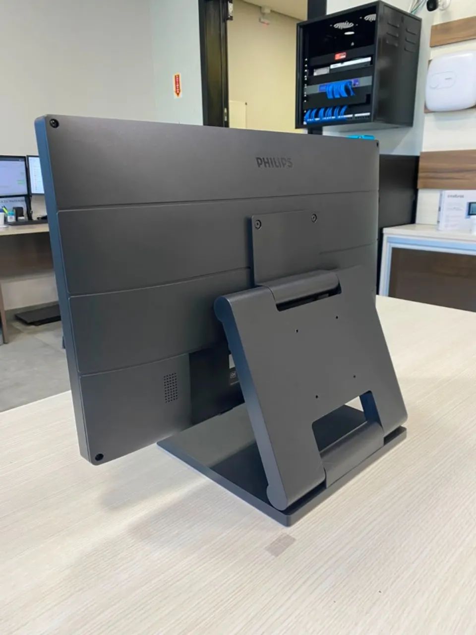 Monitor Touch 21,5 Philips - Foto 4