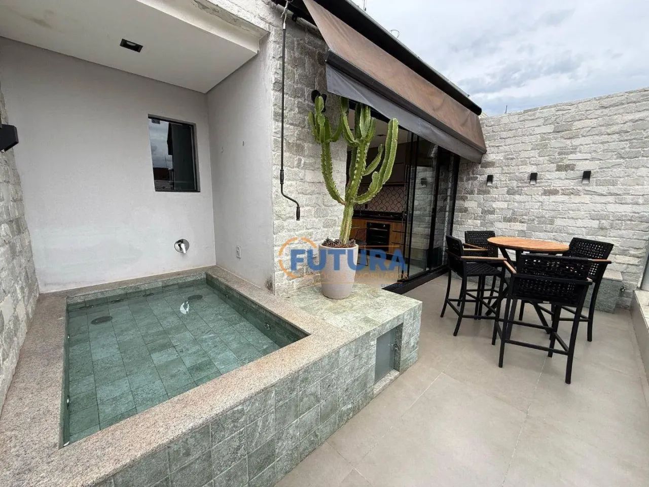 Apt duplex com 92m2 no Res. Unique Sudoeste - Foto 2