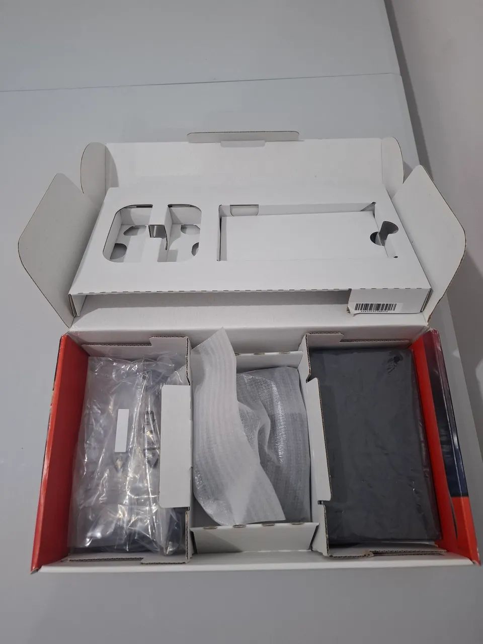 Kit de Acessórios e Caixa Oiginais Nintendo Switch (V2) (SEM O CONSOLE/JOY-CONS) - Foto 2