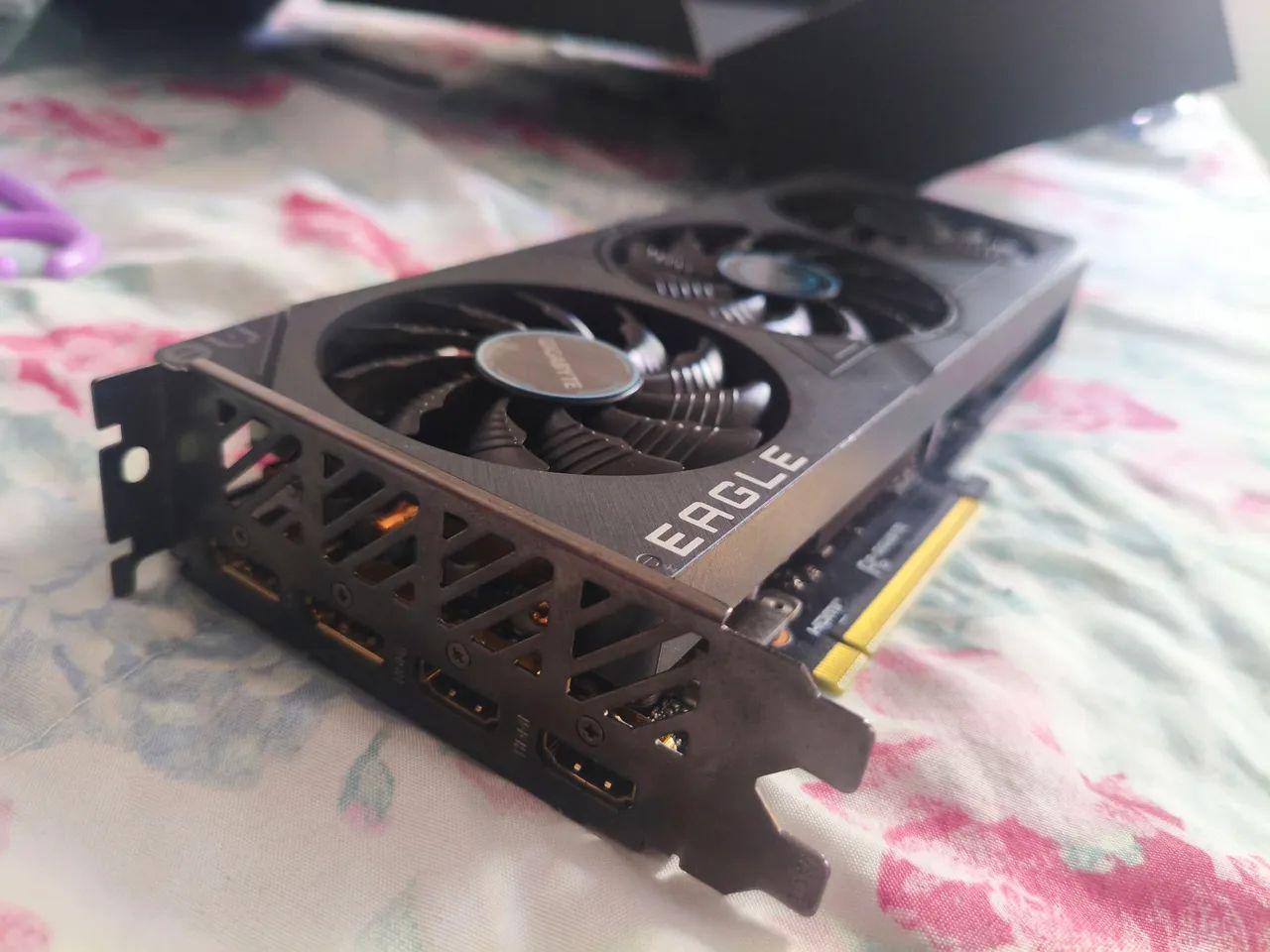 RTX 4060 TI EXCELENTE ESTADO.