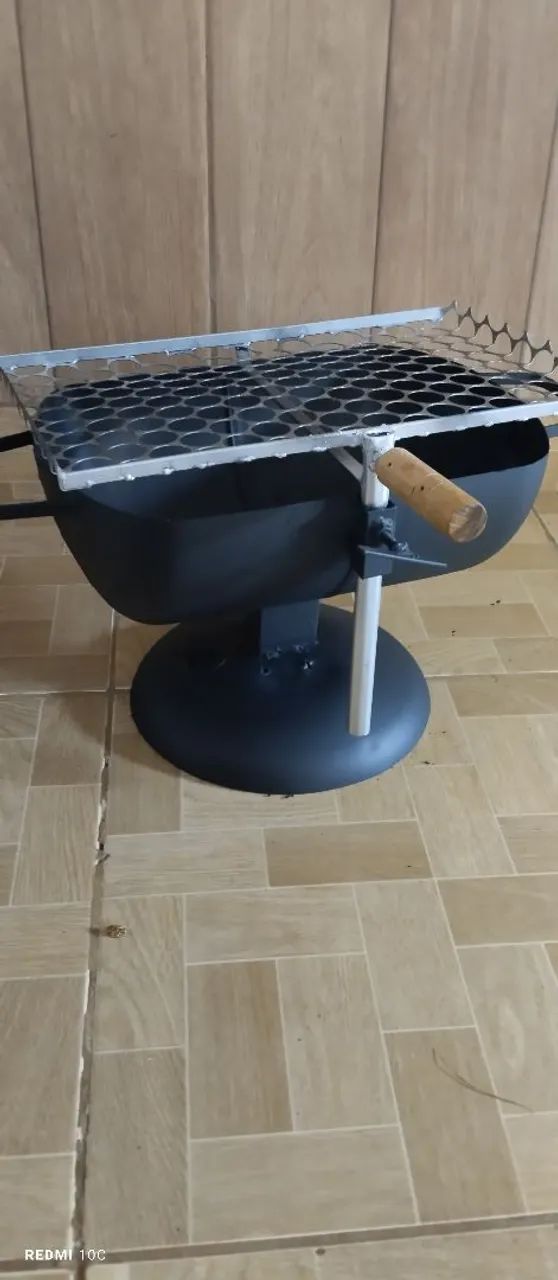 Churrasqueira pequena de mesa 