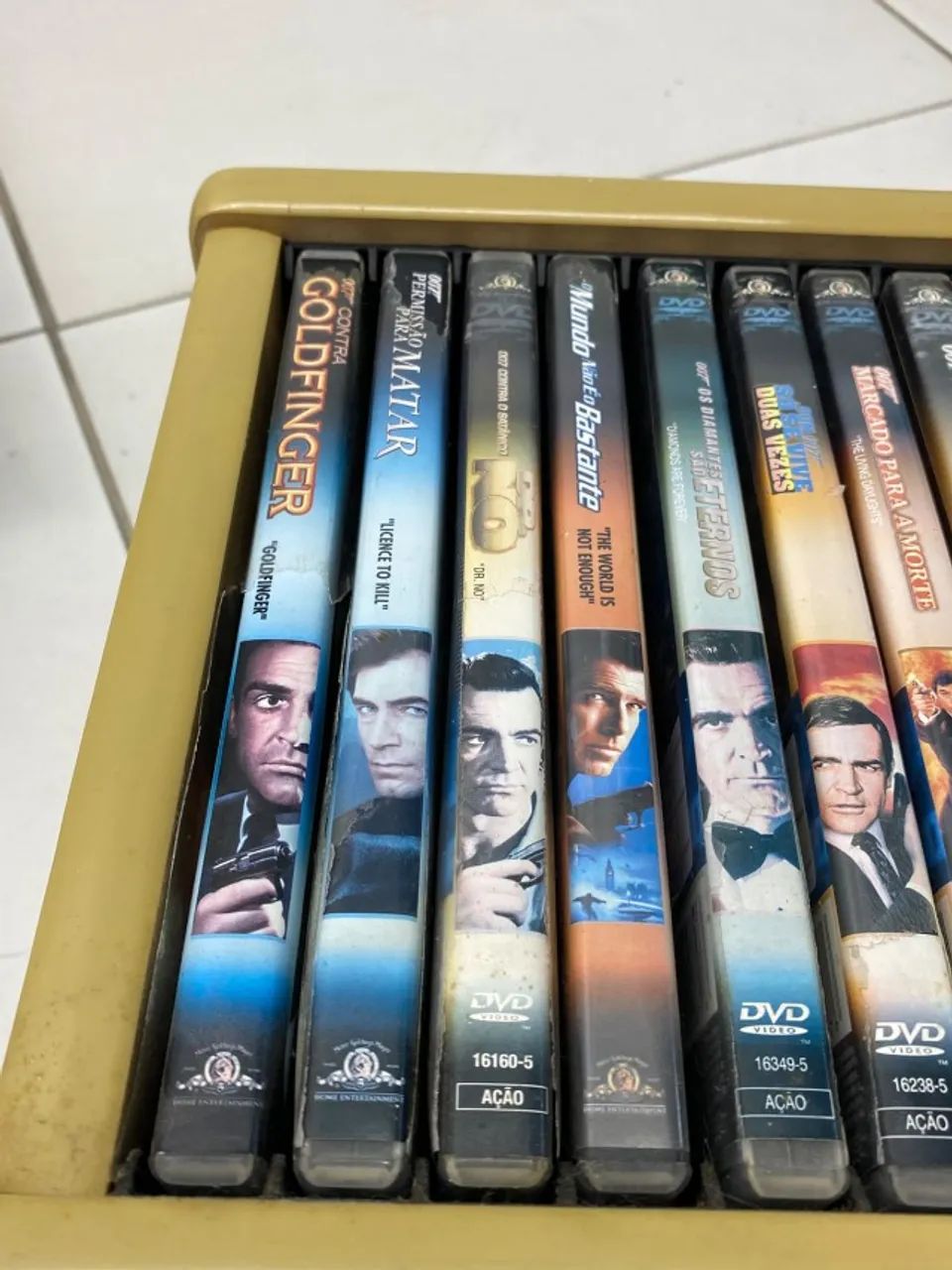 COLEÇÃO JAMES BOND 007  - Foto 4