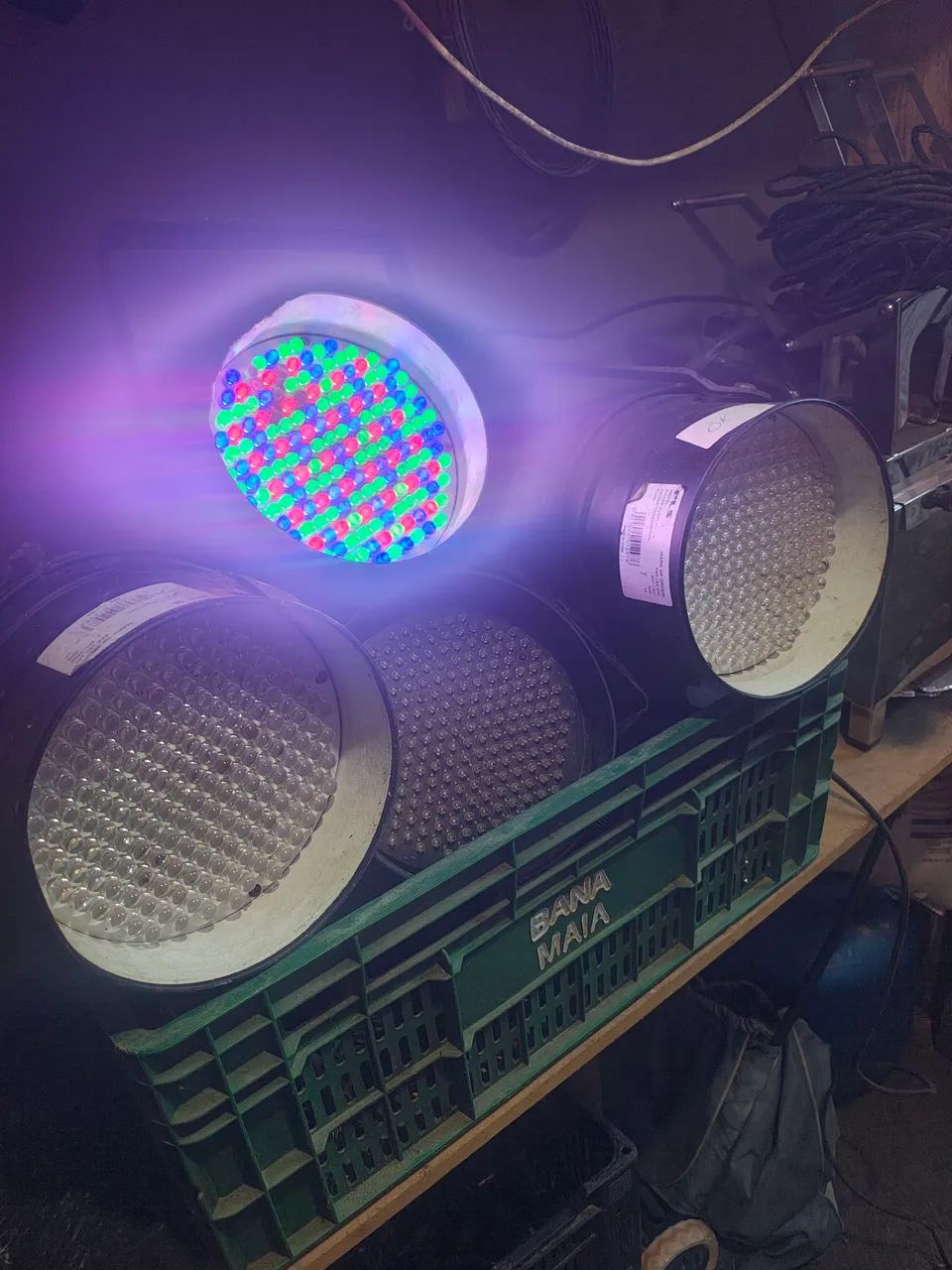Lote 4 cachão/par led 