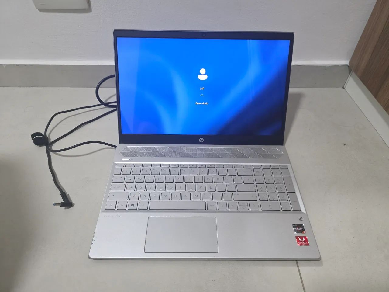 Notebook HP Pavilion Ryzen 5 3500U 8GB 256GB SSD Tela 15.6