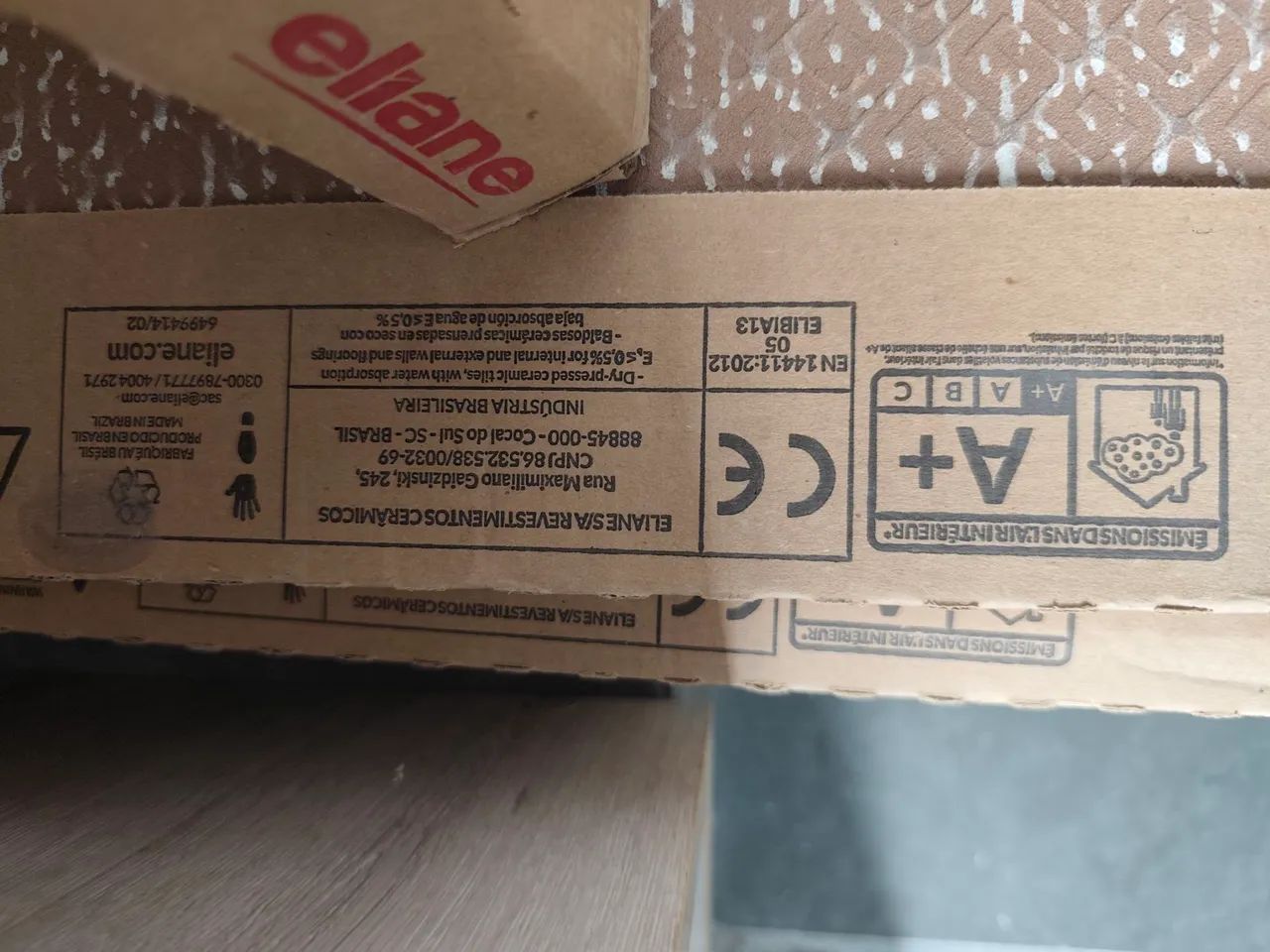 Porcelanato Eliane ainda na caixa - Foto 3