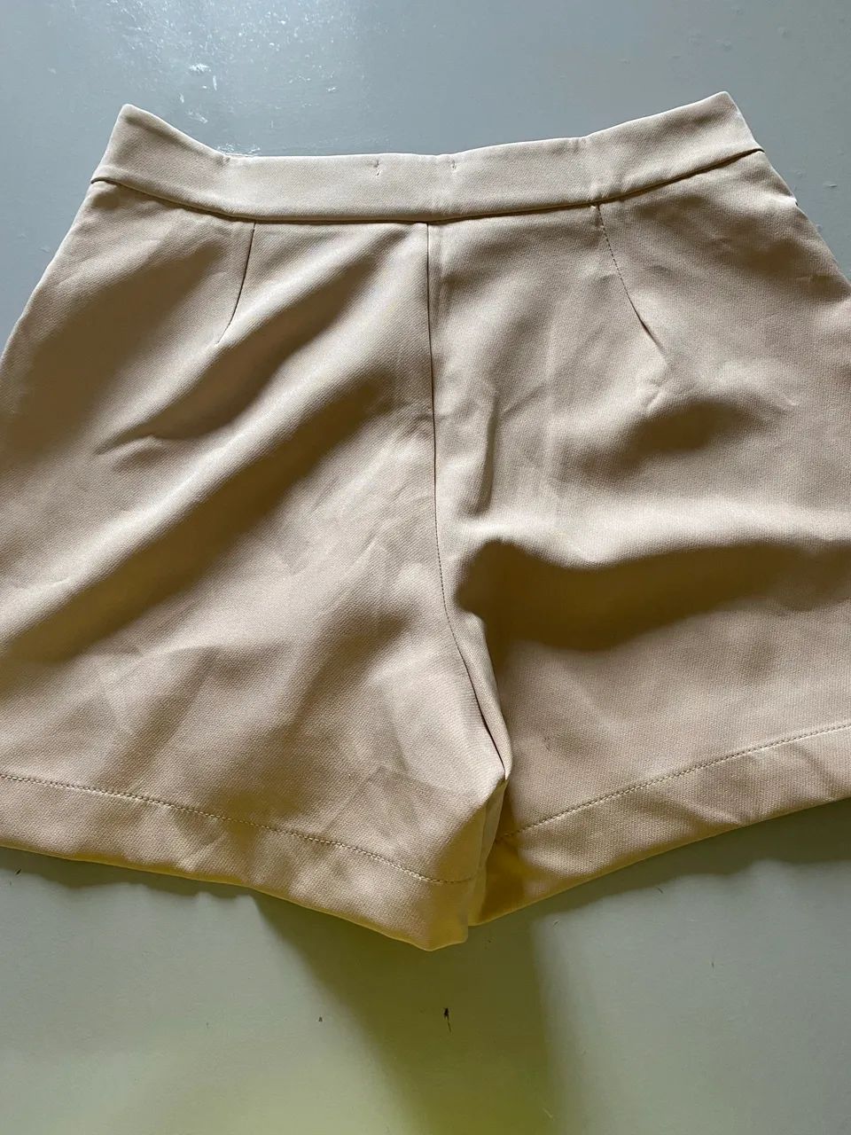Vendo essas duas peças de roupas.