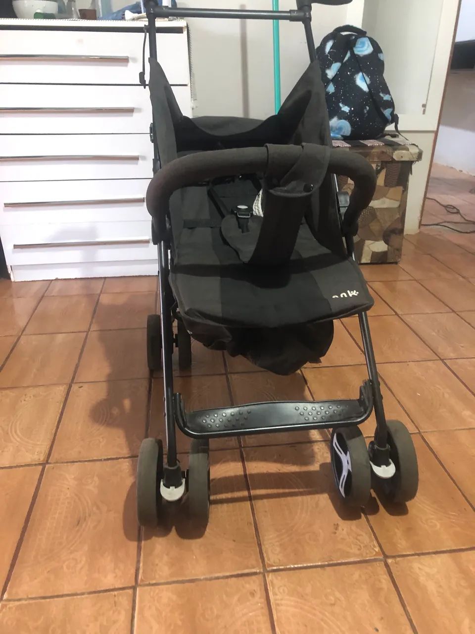 Vendo carrinho de passeio marca multimídia