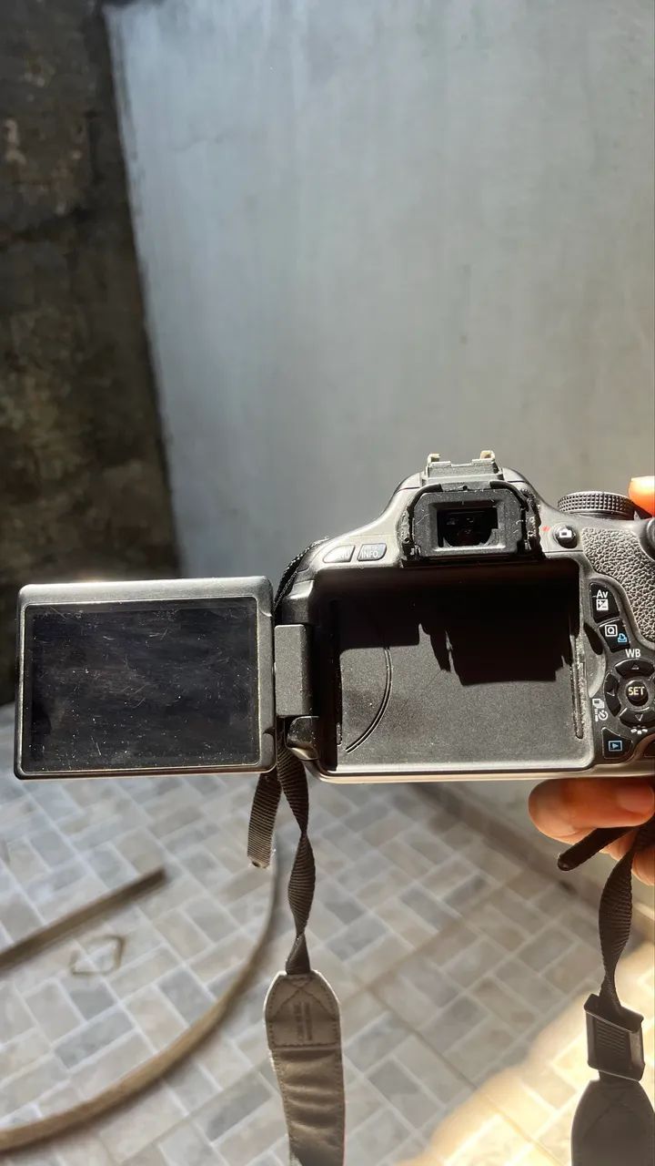 Cânon T3i - Foto 4