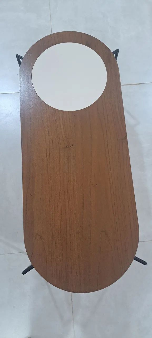 Vendo mesa de centro em madeira - Foto 2