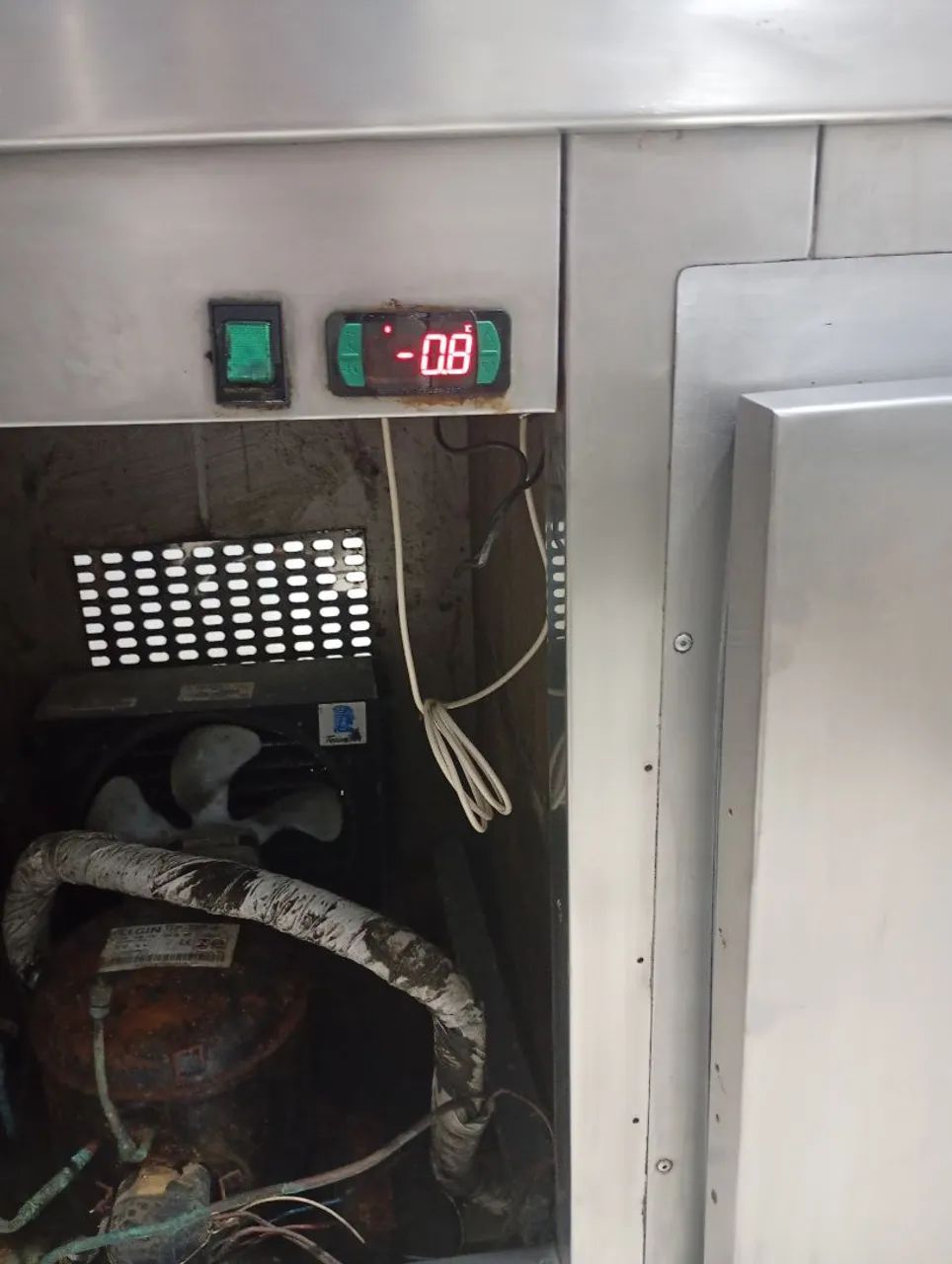 TORRANDO, Balcão frigorífico todo inox com compressor Elgin 1/2 hp - Foto 5