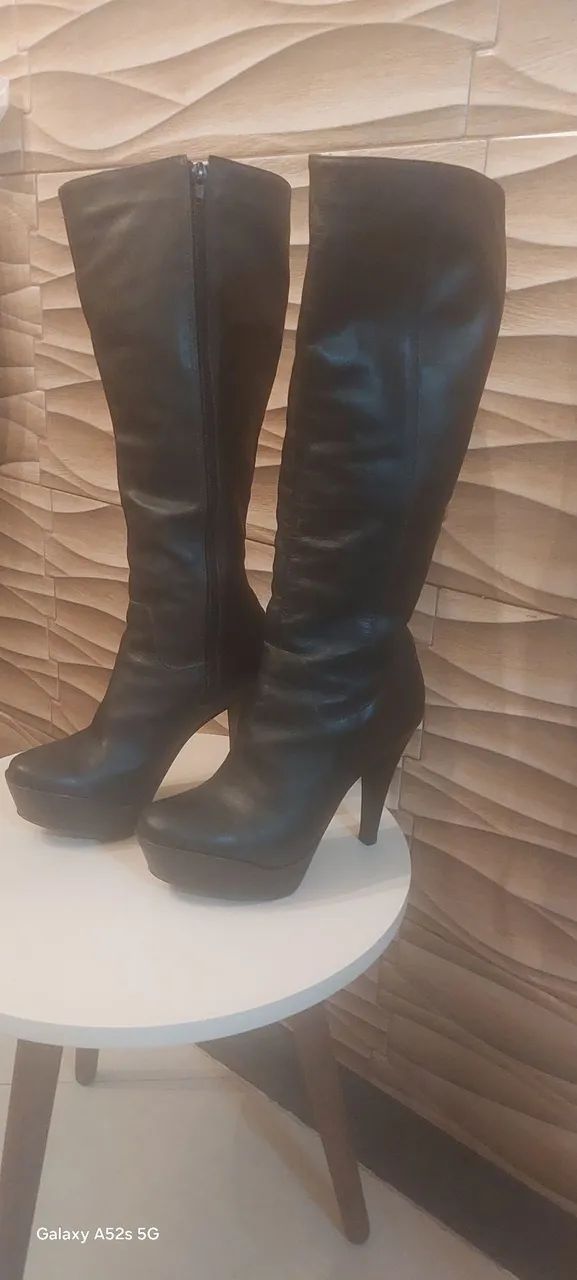 Bota Cano longo em Couro legítimo, Salto Plataforma.  - Foto 4
