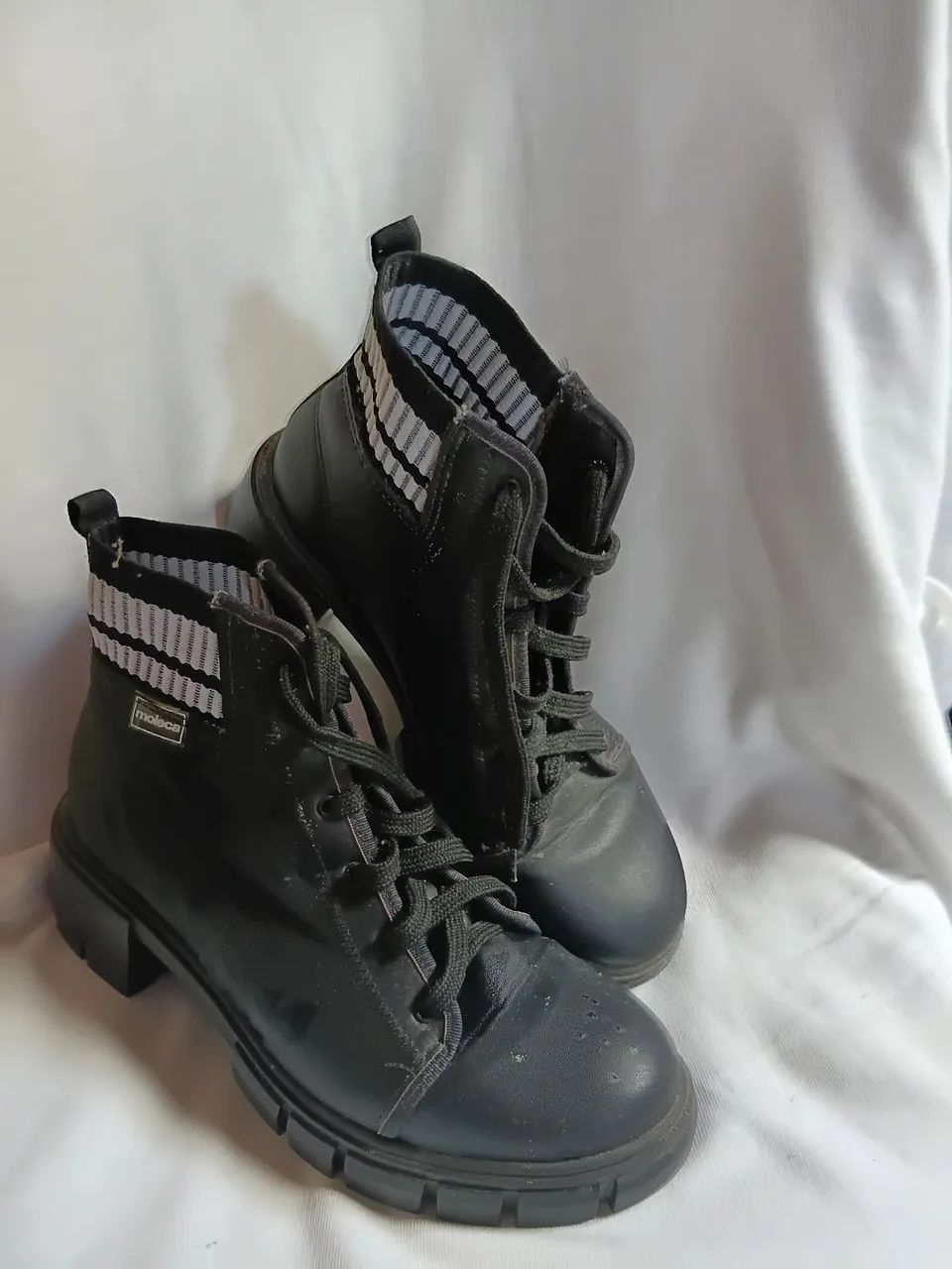 Bota MOLECA  