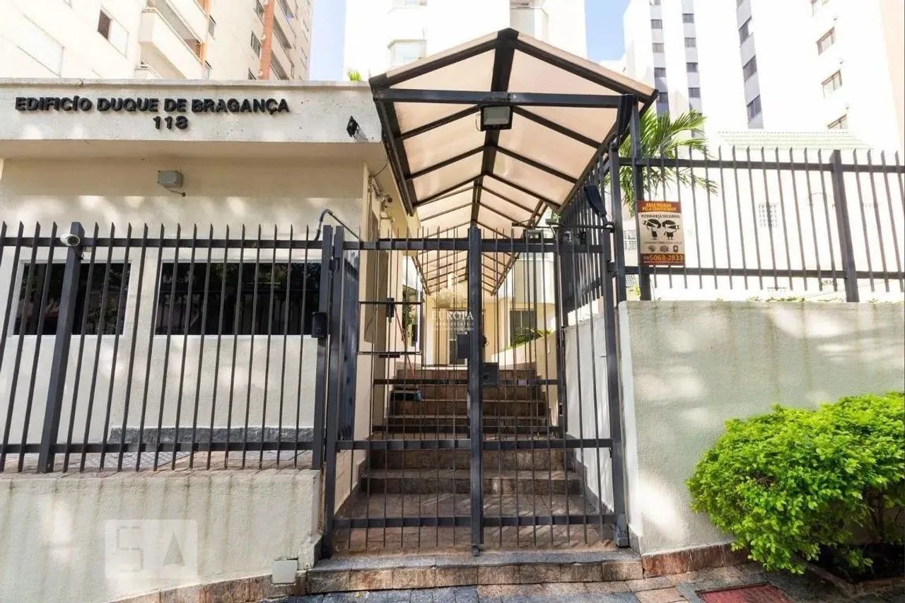 Apartamento 75m² 3 dorms 2 vagas - Chácara Inglesa