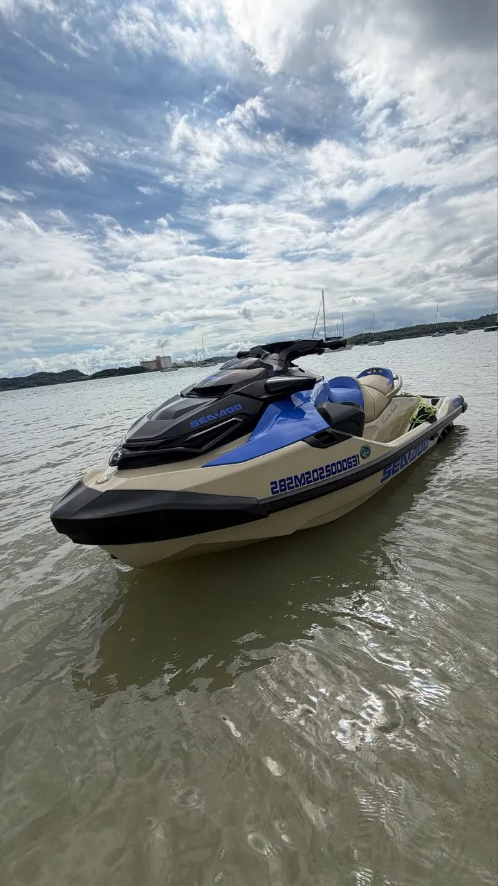 Jet Ski Seadoo Wake Pro 230